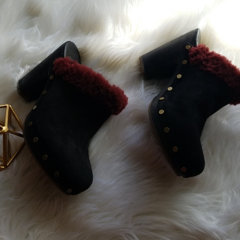 Ugg Clogs - image 2